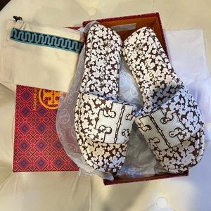 NIB Tory Burch Leather sandals slides floral women 8
